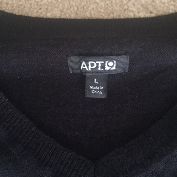 Sweater - Picture 2 of 2